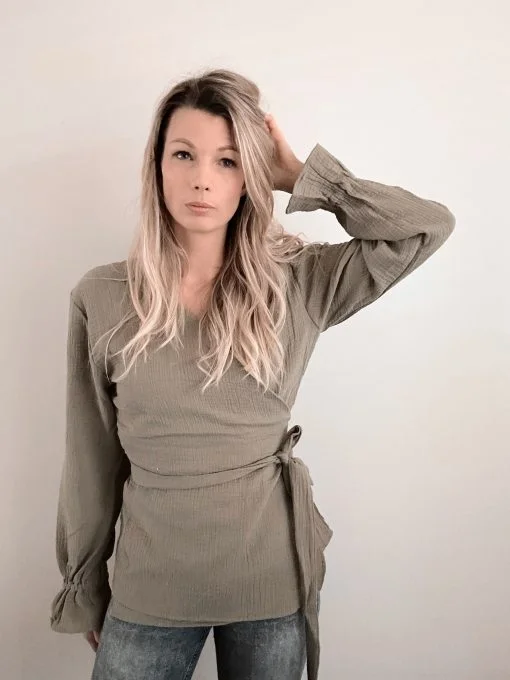 Grüne Wickelbluse Damen
