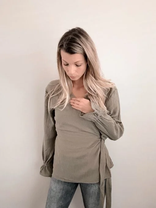 Grüne Wickelbluse Damen
