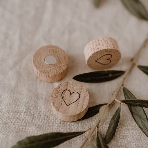 3 oak magnets with hearts